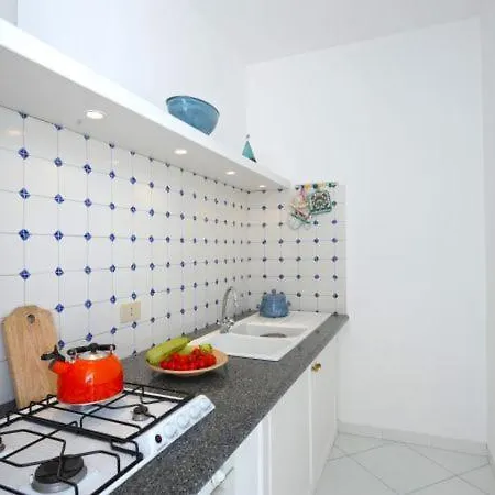 Appartement Sleeps 2 Praiano