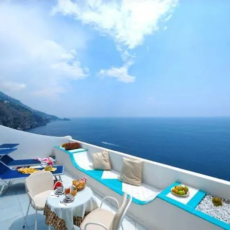 Sleeps 2 * Praiano