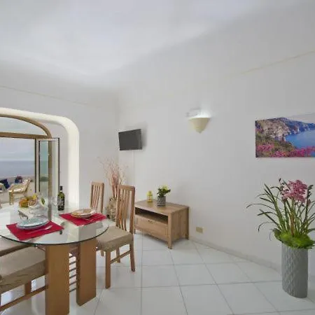 Appartement Sleeps 2 Praiano