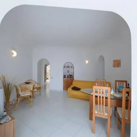Sleeps 2 Appartement *